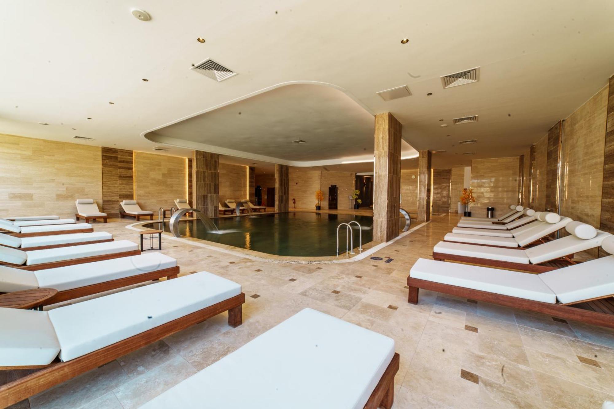 Anadolu Hotels Esenboga Thermal Exterior foto